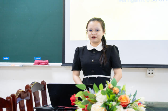 Buổi bảo vệ luận văn/đề án Thạc sĩ ngành Luật kinh tế ghi nhận góc nhìn pháp lý đa chiều 24