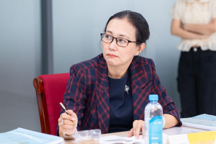 Nhiều đề tài thể hiện xu hướng tiếp thị hiện đại tại buổi bảo vệ luận văn/đề án Thạc sĩ ngành Marketing 19