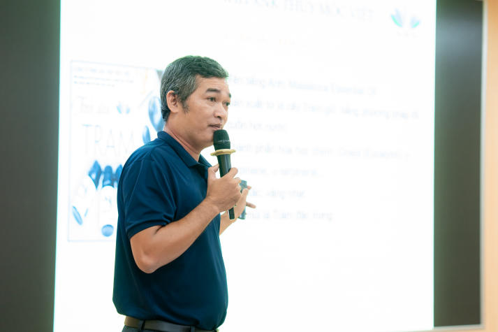 Một giọt tinh dầu, cả một quy trình khoa học qua lăng kính sinh viên Công nghệ sinh học 16