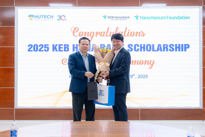 HUTECH tiếp nhận học bổng Quỹ Hana Nanum: Đồng hành cùng sinh viên vượt khó, vươn tới hội nhập quốc tế 64