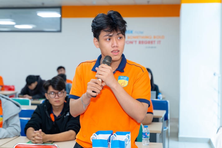 Sinh viên Khoa Xây dựng HUTECH tìm hiểu giải pháp chống thấm công nghệ Việt 149
