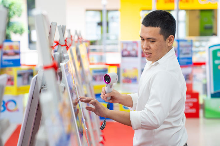 Chung kết HUTECH Photo Awards 2025: Không gian ảnh đặc biệt chào tuổi 30 rực rỡ của HUTECH 51