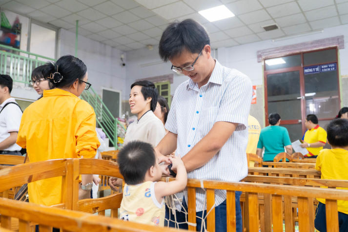 Cựu sinh viên và doanh nhân HUTECH viết tiếp hành trình nhân ái tại Mái ấm tình thương Phúc Lâm 96