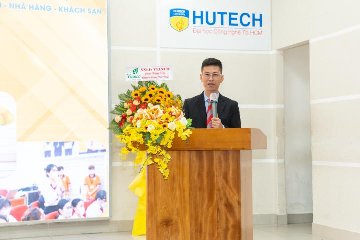 2.500 đầu việc cho sinh viên từ hơn 30 doanh nghiệp tại sàn giao dịch HUTECH Tourism Happy Day 2023 170