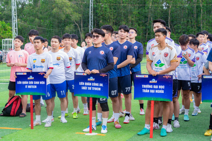 Giải bóng đá Chi bộ 17: Chung sức gây quỹ, thắp sáng mùa Trung thu cho trẻ em Vĩnh Long 41