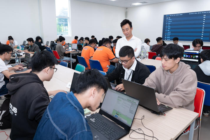 [Video] Tài năng trẻ tỏa sáng tại Chung kết Cuộc thi Sinh viên với An toàn thông tin 2025 42