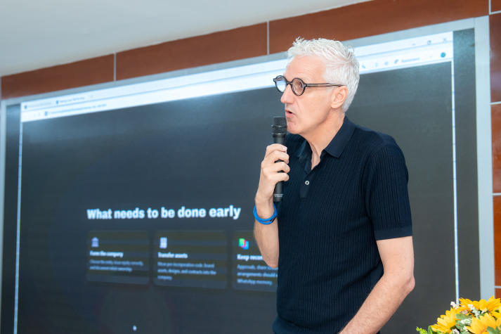 International experts share startup insights to help HUTECH students strengthen their entrepreneurial mindset 39