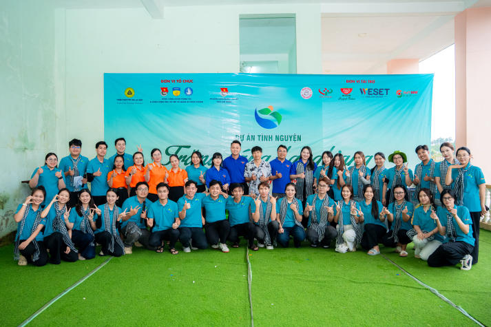 Chương trình thiện nguyện "Trăng sáng LangBiang" mang Trung thu ấm áp đến trẻ em vùng cao 174