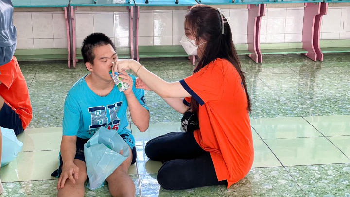 Sinh viên Khoa Hàn Quốc học tham gia chuyến thiện nguyện đầy ý nghĩa tại Trung tâm nuôi dưỡng bảo trợ trẻ em Gò Vấp 38