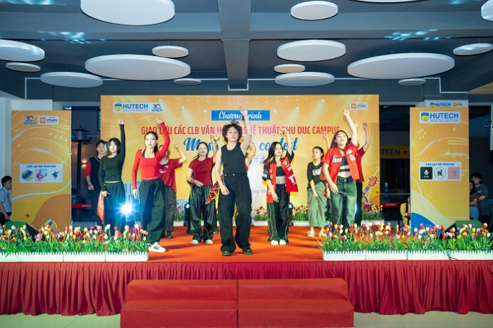 Sinh viên HUTECH cháy hết mình với “Music Clubs Contest - Kickoff” 20