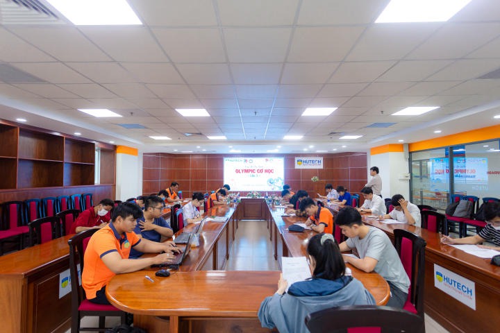 Sinh viên khối ngành Kỹ thuật chinh phục bộ môn Cơ học tại chung kết cuộc thi “Olympic Cơ học lần 1” 11