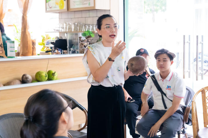 HUTECH Startup Tour 2025: Sinh viên HUTECH trải nghiệm thực tế khởi nghiệp tại Bến Tre 43