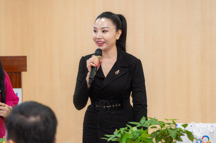 Tân binh Viện Khoa học Ứng dụng học hỏi từ đàn anh, sẵn sàng chinh phục giảng đường đại học 42