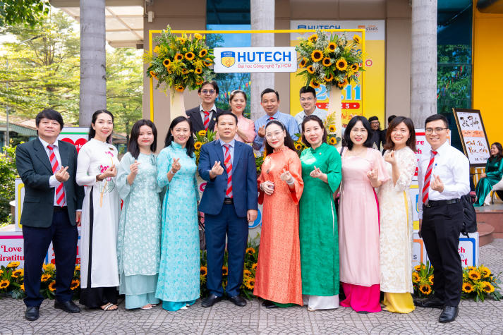 [Video] HUTECH long trọng công bố xếp hạng QS Ranking trong dịp Tri ân Nhà giáo 20/11 23