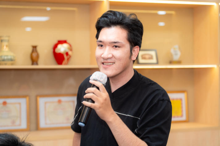 SÔI NỔI CHƯƠNG TRÌNH "UNIVERS TOUR" CÙNG NHỰA TIỀN PHONG 106