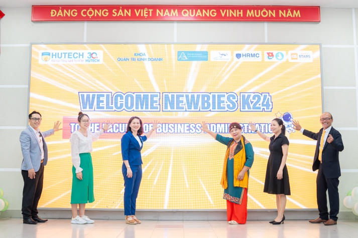 Newbies Khoa Quản trị kinh doanh tự tin vững bước trên hành trình chinh phục tri thức 8