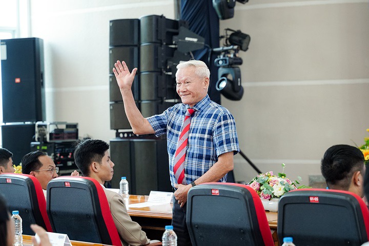 Khoa Công nghệ thông tin HUTECH tưng bừng chào đón tân binh về ngôi nhà chung 27