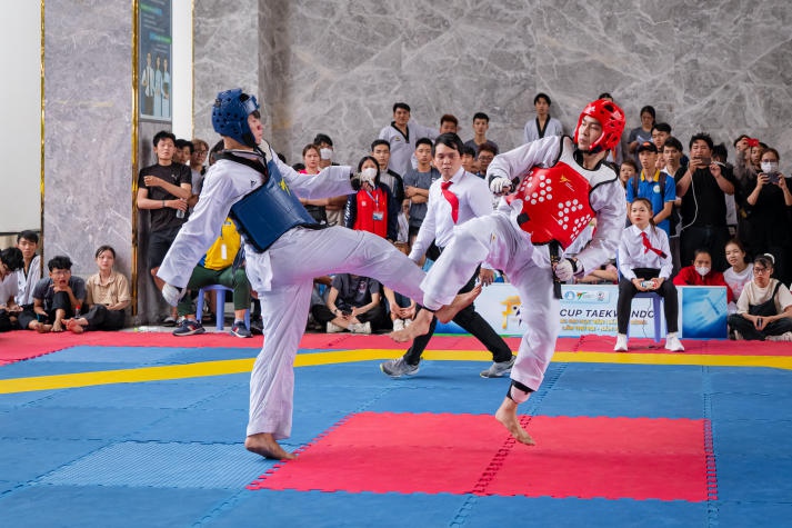 Đoàn vận động viên CLB Taekwondo HUTECH gặt “mưa” huy chương tại Giải đấu “Cup Taekwondo Trường Đại học Văn Hiến mở rộng lần thứ 8” 47