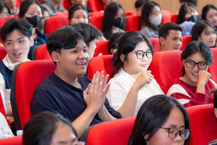 HUTECH chào đón gần 500 học sinh khám phá không gian học tập hiện đại và cơ hội học bổng hấp dẫn 81