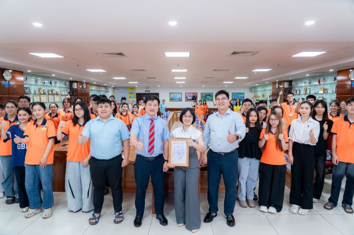 HUTECH-ers trang bị kiến thức sức khoẻ, vững bước tương lai 86