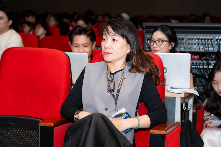 [Video] Sinh viên Quản trị sự kiện “chạm nghề” tại  ELITES EVENTER 21