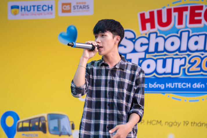 HUTECH Scholarship Tour 2025: Trao 32 suất học bổng trị giá 25% học phí toàn khóa cho học sinh Trường THPT Nguyễn Hữu Thọ (TP.HCM) 59