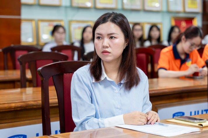 HUTECH enhances Korean language learning experience with international standard “K-VOICE” Interpretation and Translation Lab 124