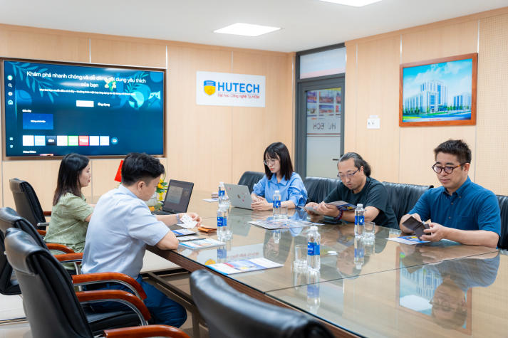 HUTECH works with IT Business College and Akatsuka Academy (Japan) to enhance global partnerships 9