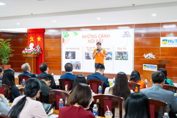 “Mầm Xanh” chiến thắng thuyết phục tại cuộc thi The Next-Gen Creators 2025 của Khoa Marketing - Kinh doanh quốc tế 69