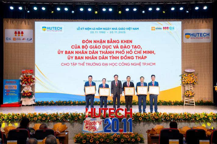 [Video] HUTECH long trọng công bố xếp hạng QS Ranking trong dịp Tri ân Nhà giáo 20/11 131