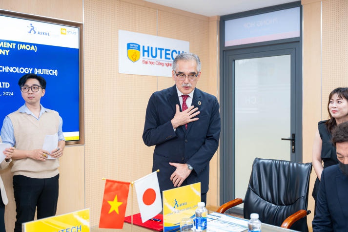 HUTECH and Japan's Askul Logist forge strategic partnership, creating new internship and job opportunities for students 21