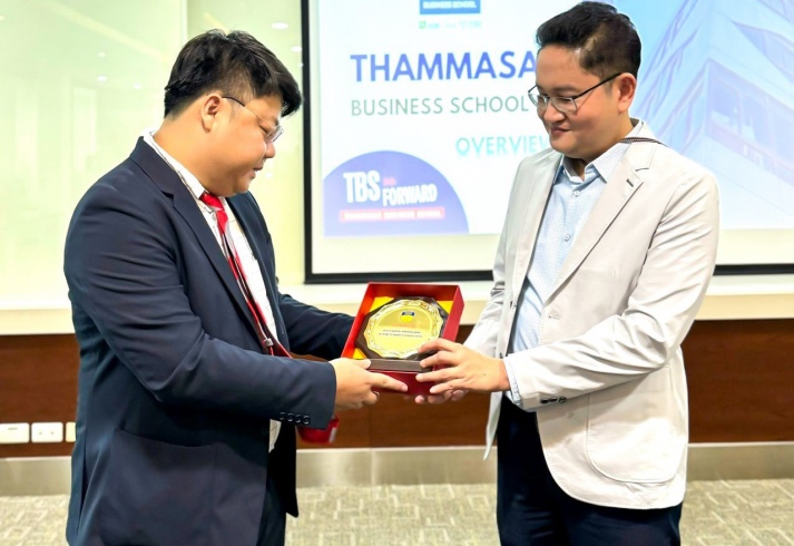Giảng viên Khoa Marketing - Kinh doanh quốc tế HUTECH tham quan và làm việc cùng Thammasat University 42