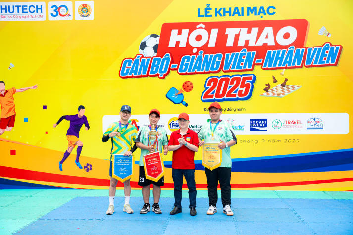 [Video] Sôi động, gắn kết và bùng nổ tại Hội thao Cán bộ - Giảng viên - Nhân viên HUTECH 2025 666