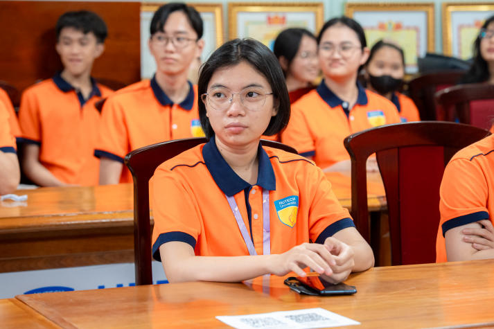 Chuyên gia đồng hành cùng HUTECH-ers khám phá bí quyết vượt lo âu 39