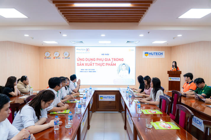 Từ giảng đường đến thực tiễn: sinh viên tiếp cận “chìa khóa” chất lượng và an toàn từ phụ gia thực phẩm 15