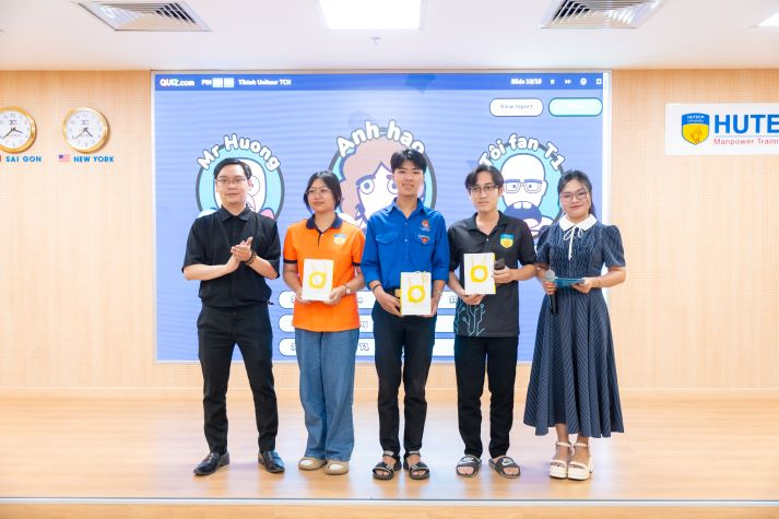 TikTok UniTour 2025 "đổ bộ" HUTECH, giải mã cơ hội nghề nghiệp trong nền kinh tế sáng tạo 106