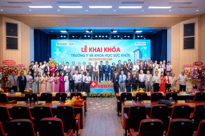 Trường Y và Khoa học Sức khỏe HUTECH khai khóa năm 2026 với “lời cam kết đầu tiên” về tri thức và y đức 132