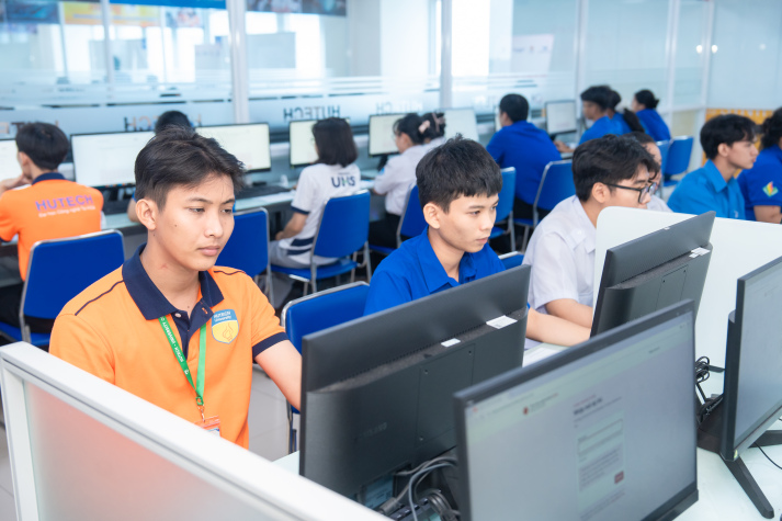 66 đội tuyển tranh tài Olympic “Tầm nhìn xuyên thế kỷ” 2026 tại HUTECH 61