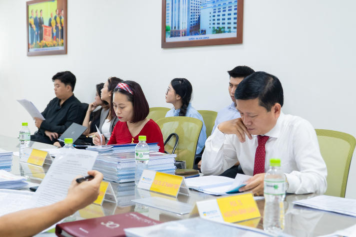 Nhiều đề tài về quản trị nhân lực, hành vi tiêu dùng nổi bật tại buổi bảo vệ luận văn/đề án Thạc sĩ Quản trị kinh doanh 21