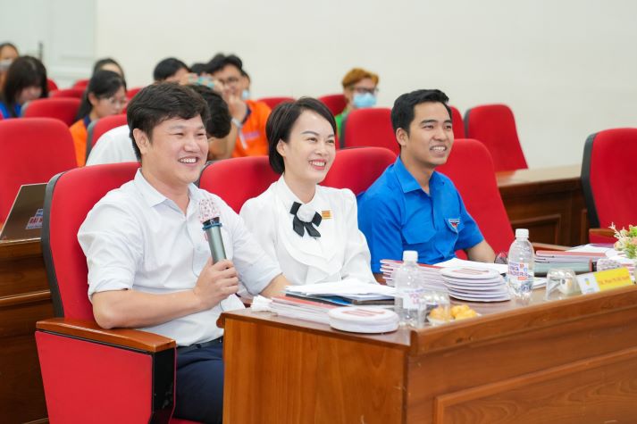 Tân sinh viên khoá 2024 sẵn sàng bùng nổ cùng Cuộc thi HUTECH Young Leaders 2024 164