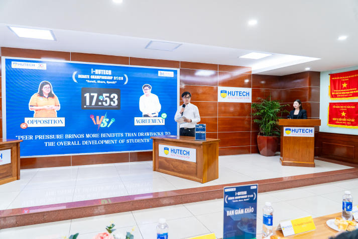 Chung kết I-HUTECH Debate Championship 2025: Tỏa sáng tư duy phản biện và bản lĩnh sinh viên HUTECH 67