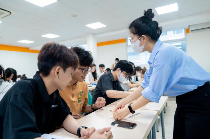 Sinh viên VJIT tìm hiểu và học cách làm con dấu Hanko Nhật Bản 65