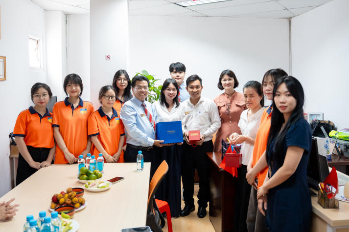 Gần 200 nhóm sinh viên HUTECH trải nghiệm, bồi dưỡng năng lực tại 65 doanh nghiệp 38