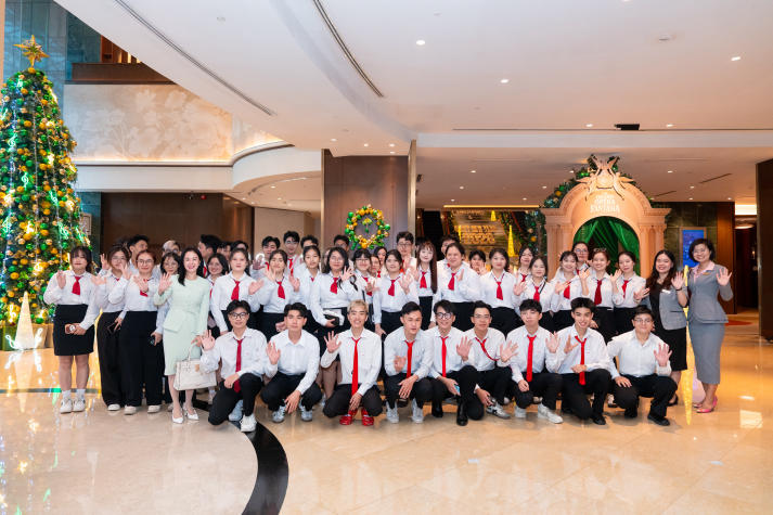 Sinh viên Quản trị khách sạn nâng tầm kỹ năng nghề tại Sheraton Saigon Hotel 69