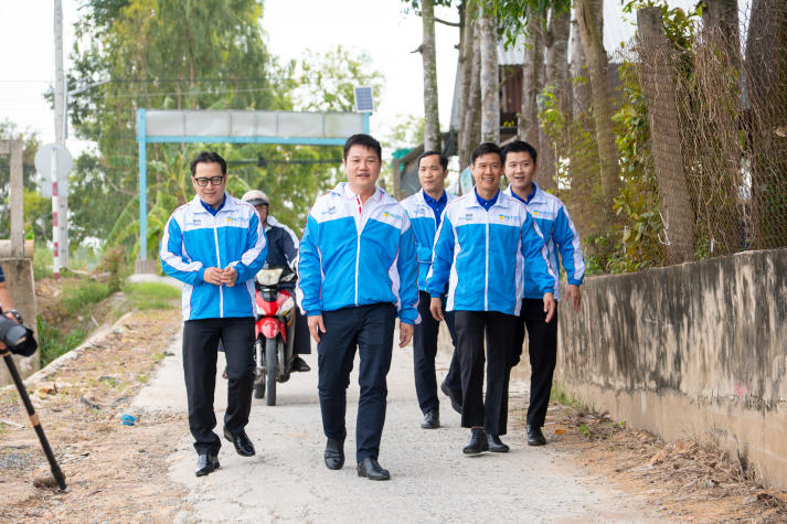 Lãnh đạo HUTECH tiếp sức chiến sĩ Mùa hè xanh 2026 tại Đồng Tháp 20