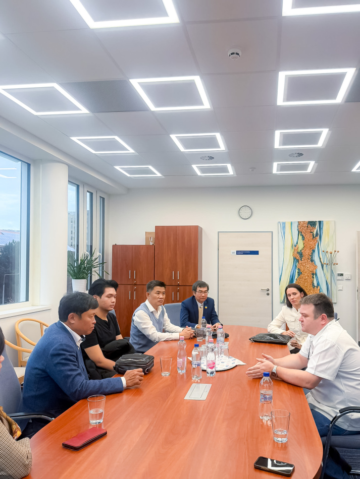 HUTECH kết nối ba đại học Hungary, thúc đẩy hợp tác trong kỹ thuật và y khoa 81