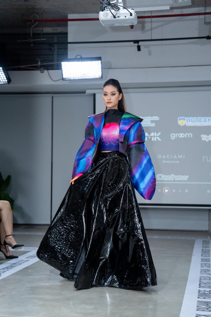 Sinh viên HUTECH trình diễn các bộ sưu tập thời trang độc đáo tại fashion show "SCOOP by MODA" 80