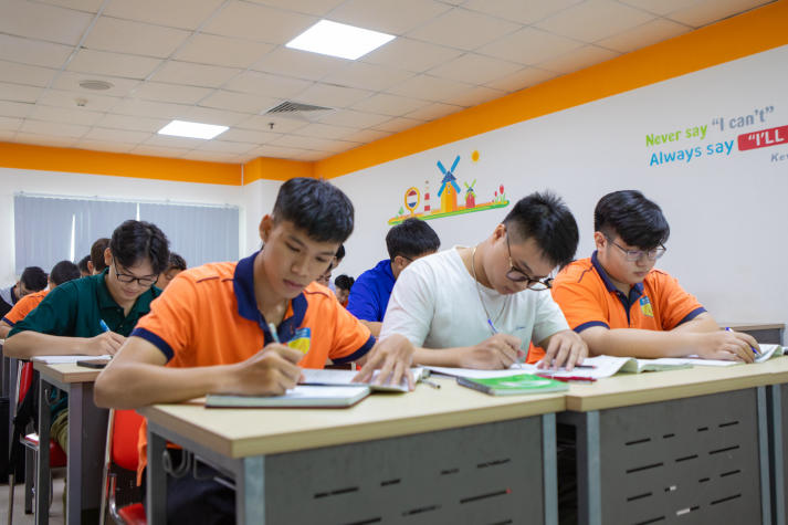 HUTECH-ers bắt đầu năm học mới 2025-2026 vào ngày 03/9 24