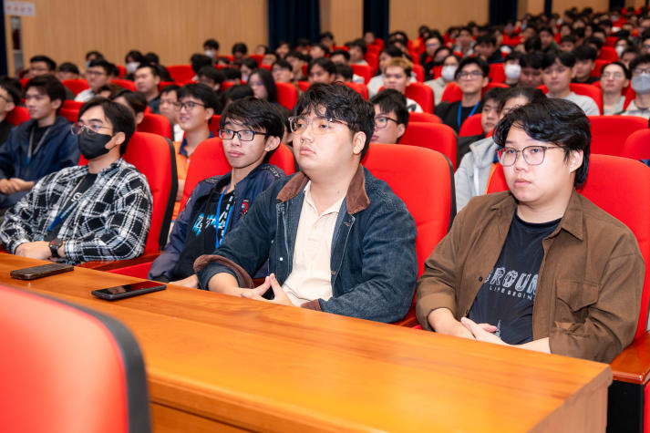 Học từ thực tiễn Cloud, AI, IT-ers HUTECH sớm định hình lộ trình nghề nghiệp 44