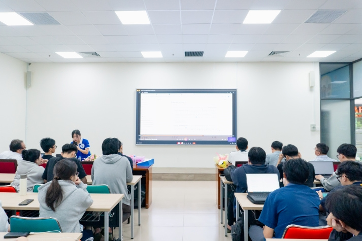 Phát triển phần mềm thời AI: Sinh viên Công nghệ thông tin chủ động bắt nhịp xu hướng mới 84